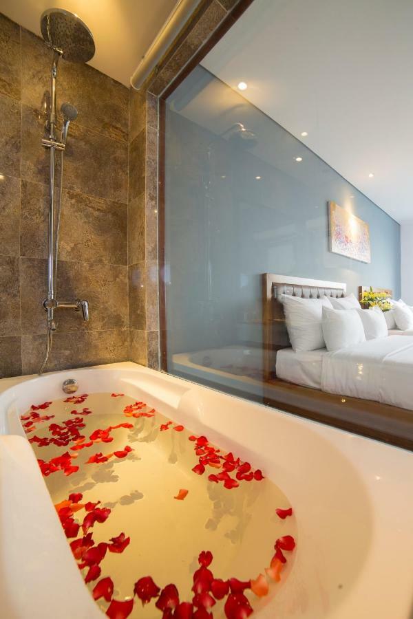 Clivia Hotel & Suite Da Nang Bagian luar foto