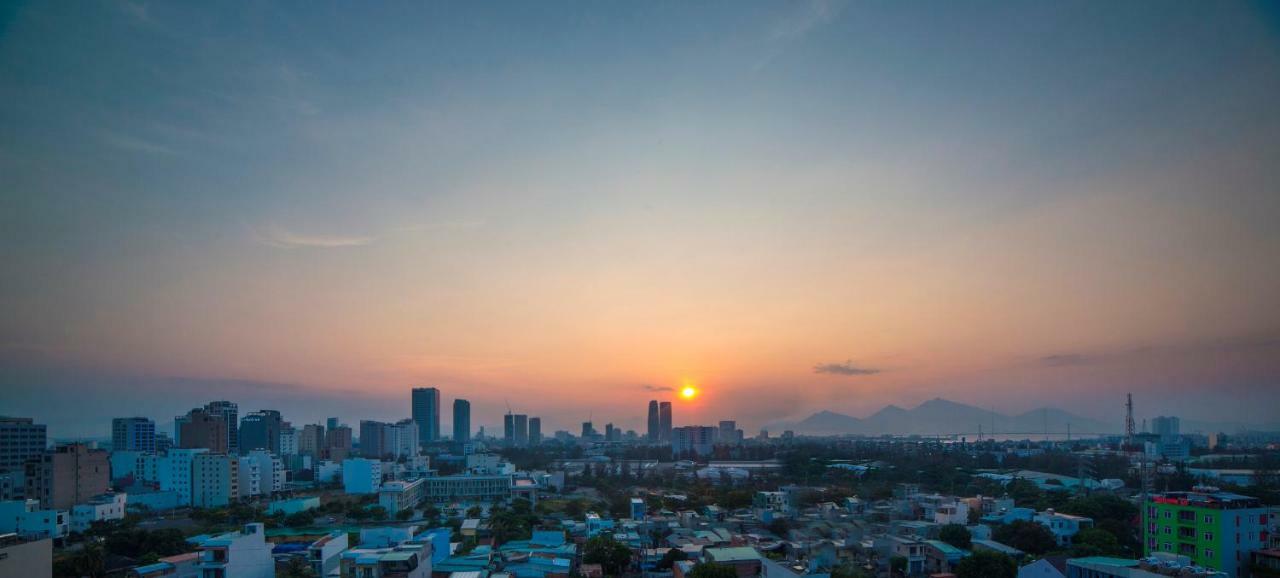 Clivia Hotel & Suite Da Nang Bagian luar foto