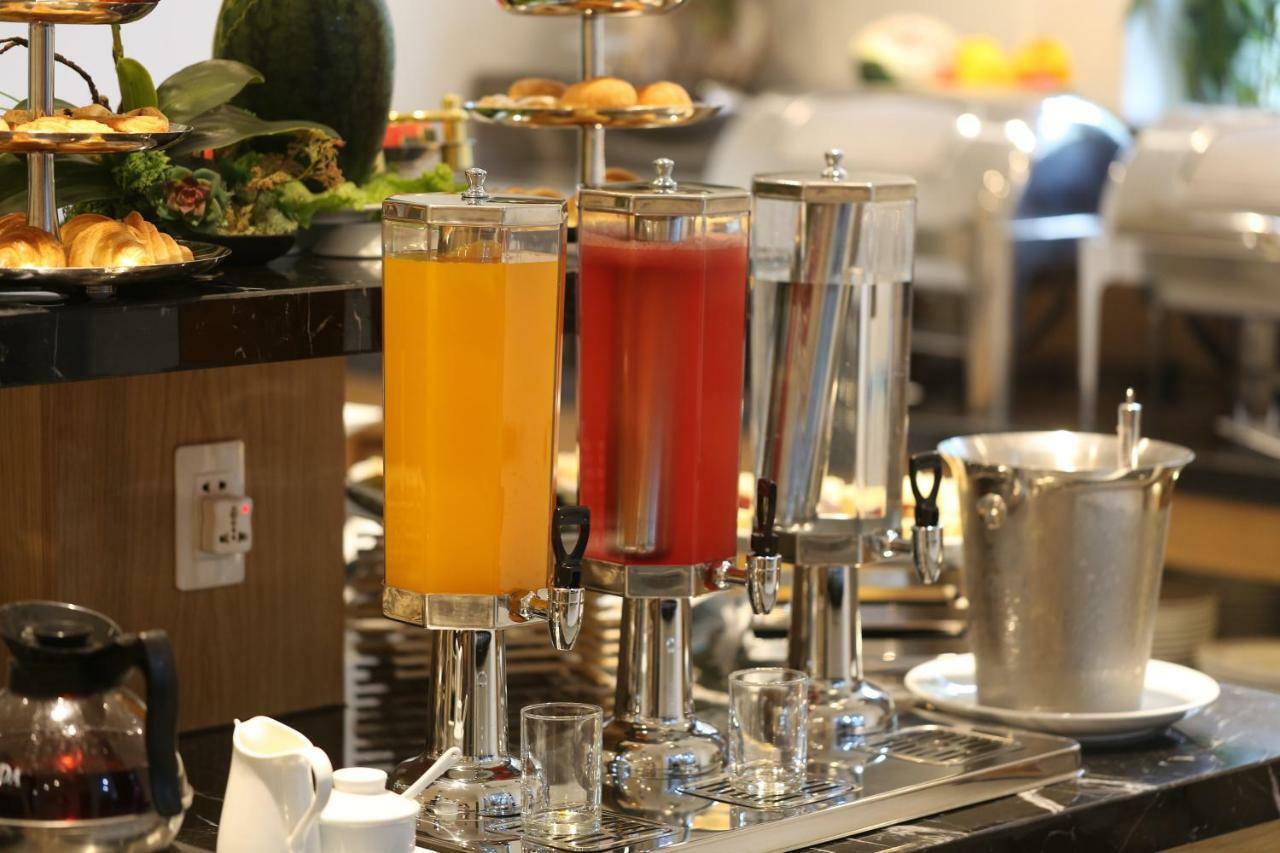 Clivia Hotel & Suite Da Nang Bagian luar foto