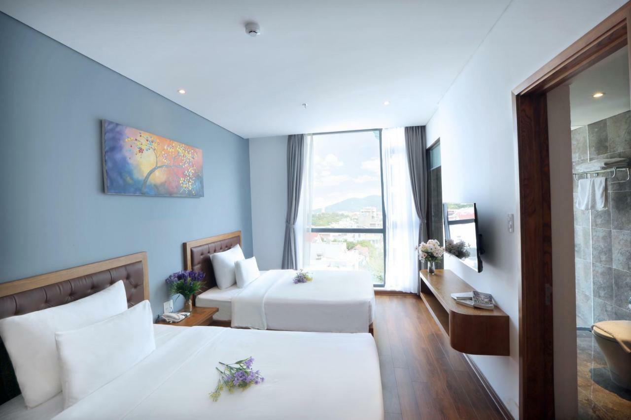 Clivia Hotel & Suite Da Nang Bagian luar foto