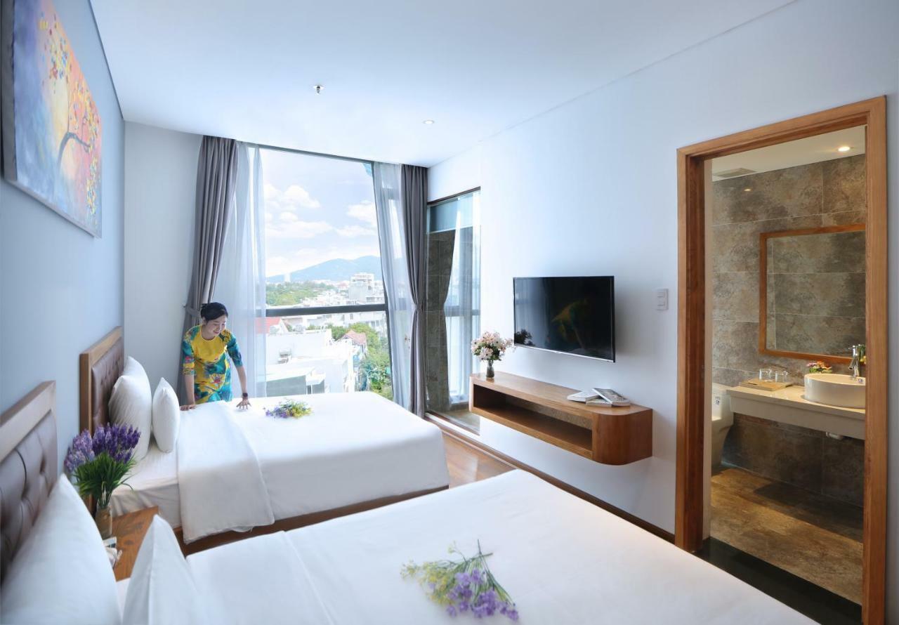 Clivia Hotel & Suite Da Nang Bagian luar foto
