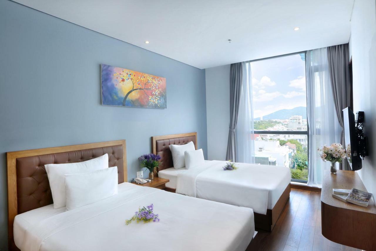 Clivia Hotel & Suite Da Nang Bagian luar foto